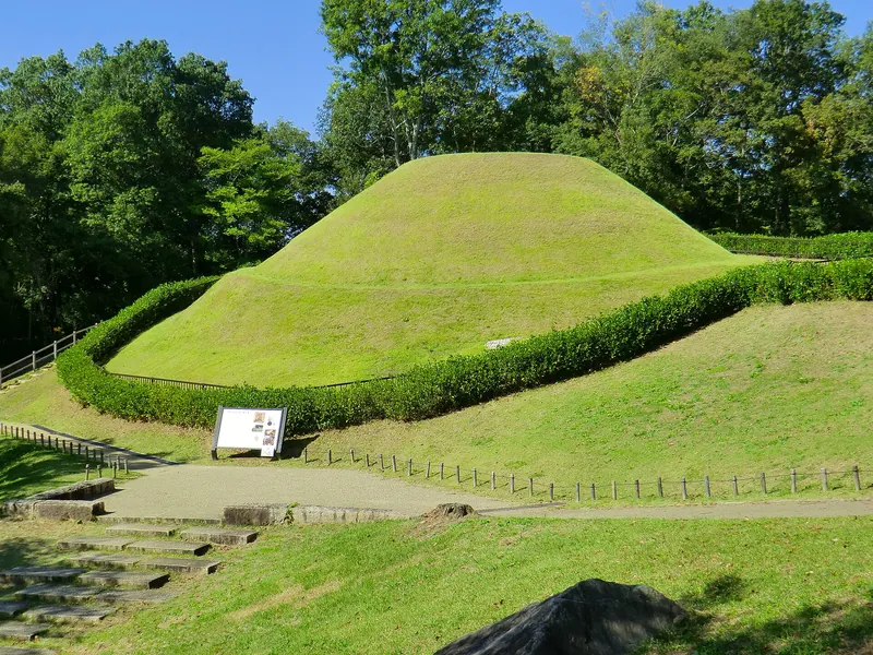 Takamatsuzuka Tomb