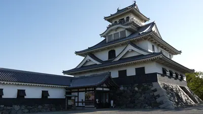 Nagahama Castle History Museum
