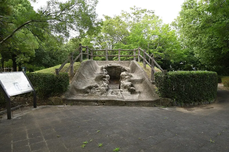 Akada Burial Mounds