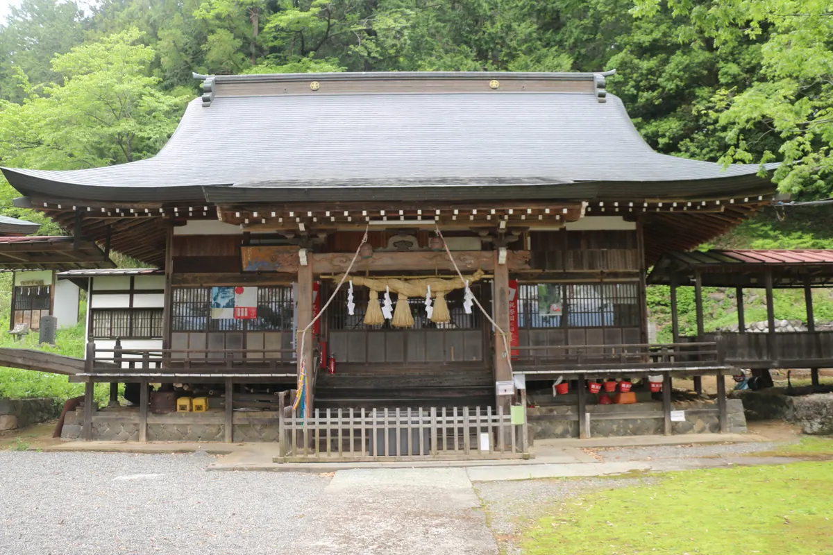 Homi Suwa Jugosho Shrine