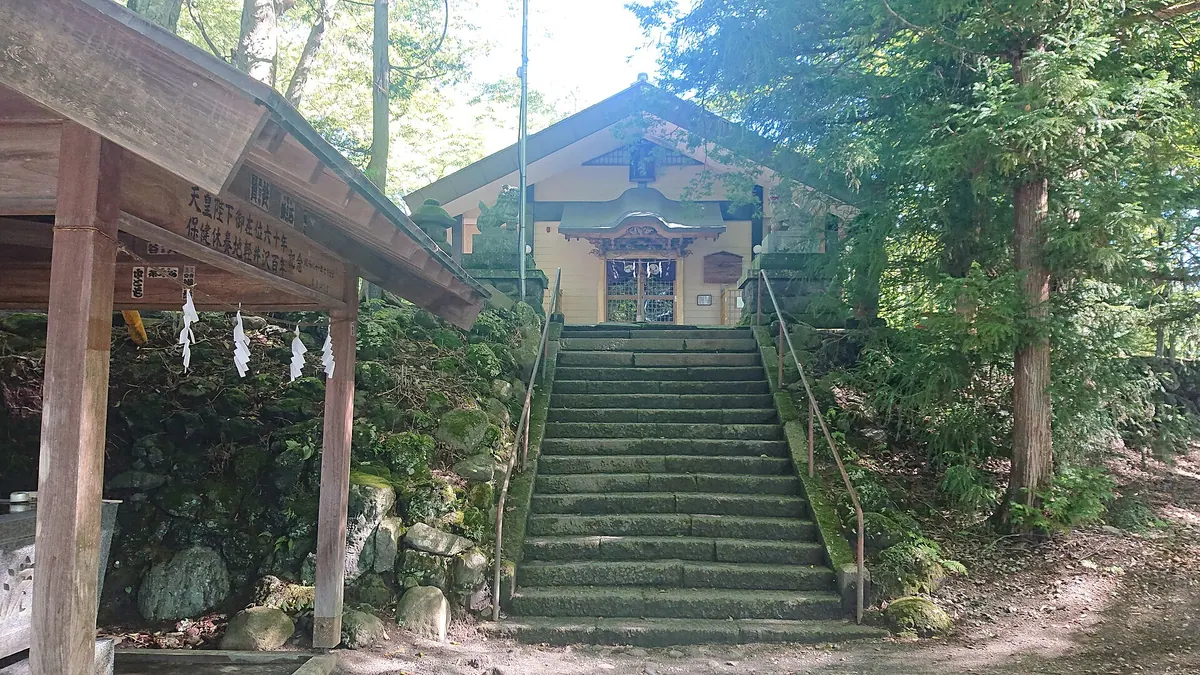 Nagakura Shrine