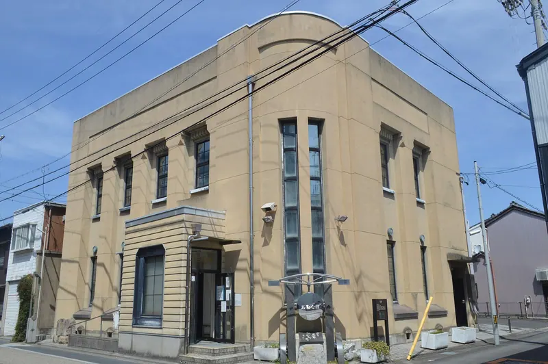 Kuwana City Ishidori Hall