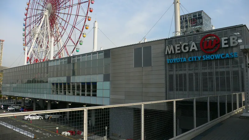 Mega Web