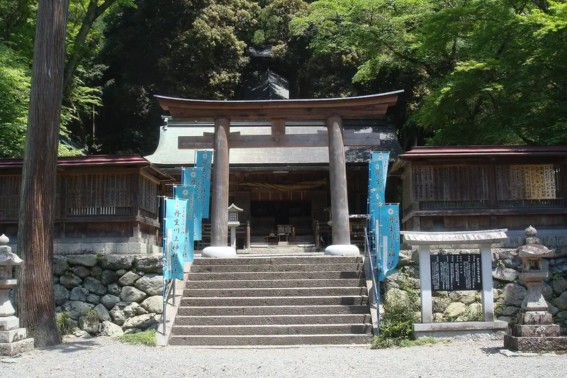 Niukawakami Shrine Shimosha
