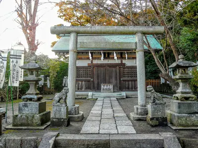 Shirahata Shrine (Kamakura Hokkedo Ruins)