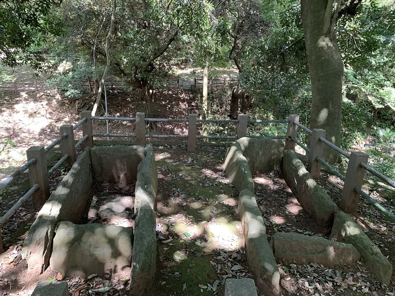 Akedo Burial Mound