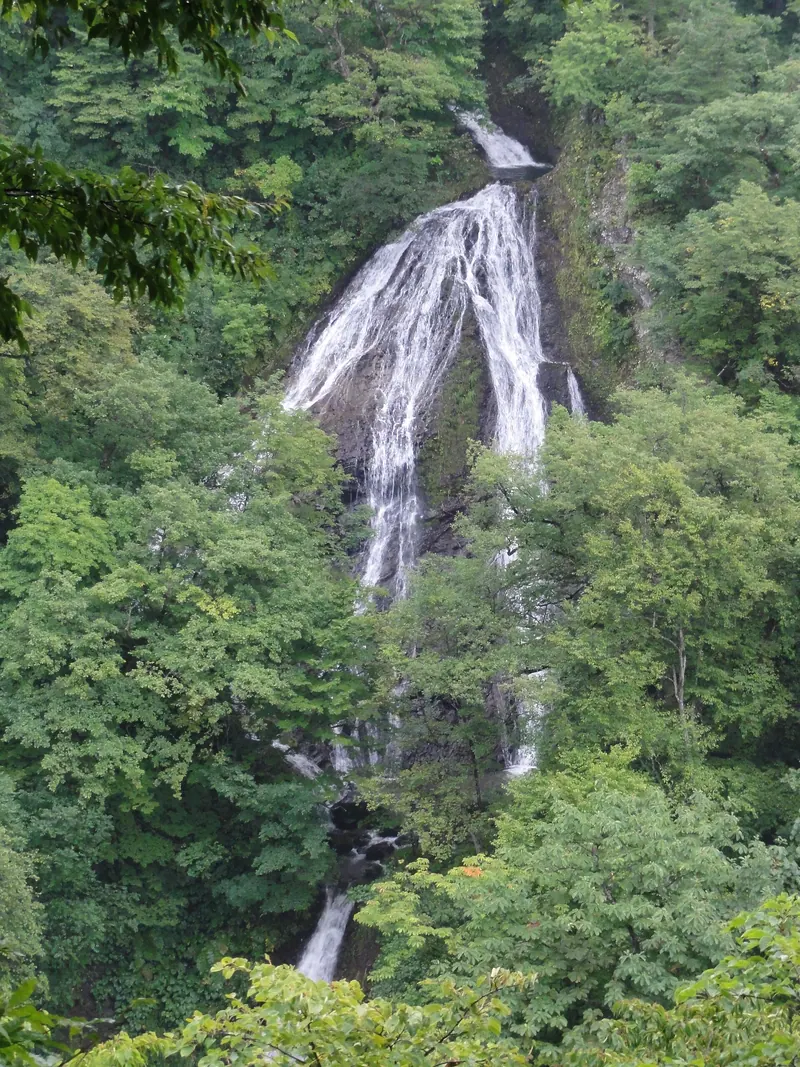 Nanatsu Falls
