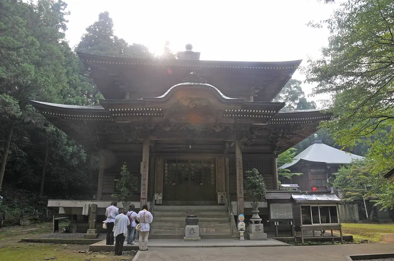 Sankaku-ji Temple