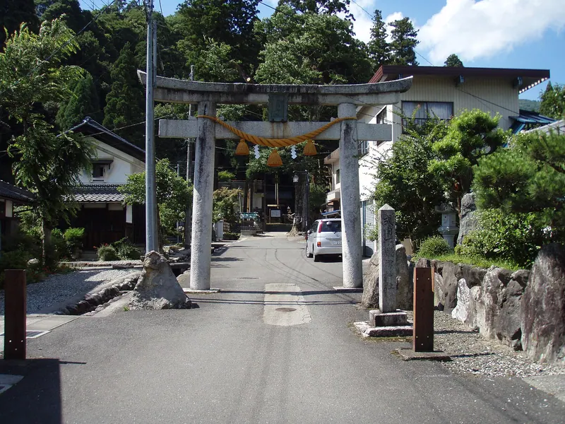 Shimoshiotsu Shrine
