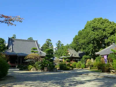 Kume-dera Temple