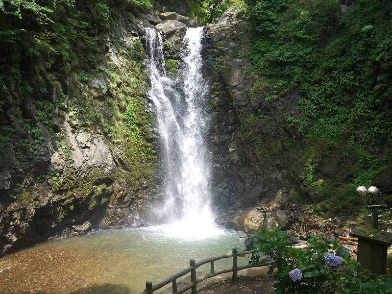 Gotaishi Falls
