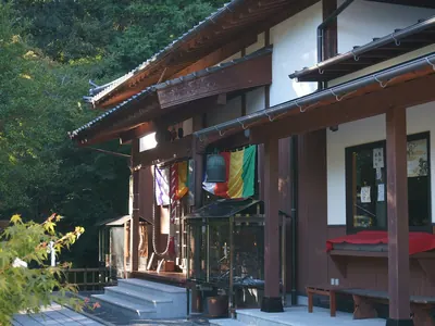 Niiyama jizō-in Temple