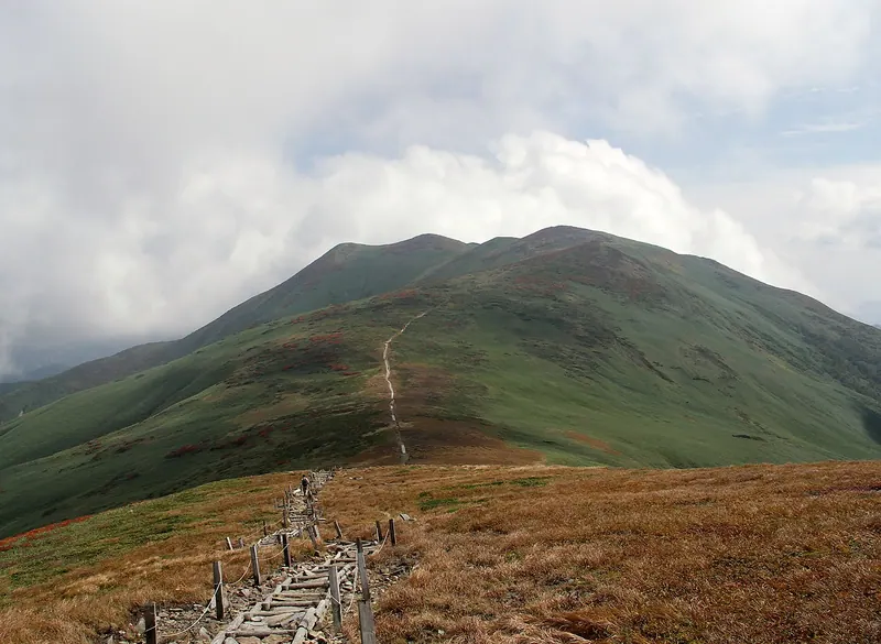 Mount Sennokura