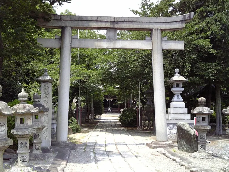 Yatsurugi Shrine (Ginan)