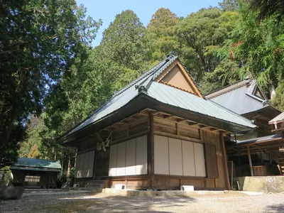 Yatsurugi Shrine