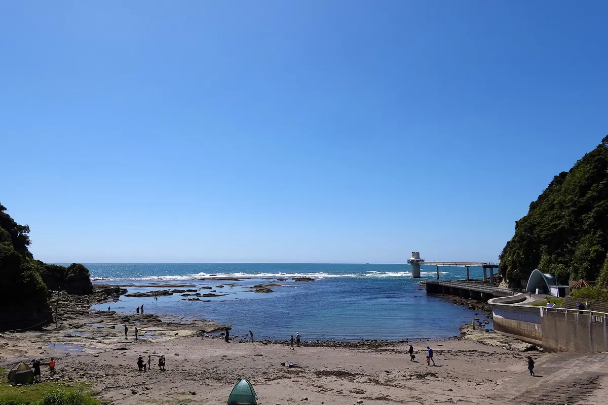 Katsuura Undersea Park