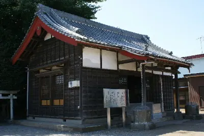 Ukyōzuka Shrine