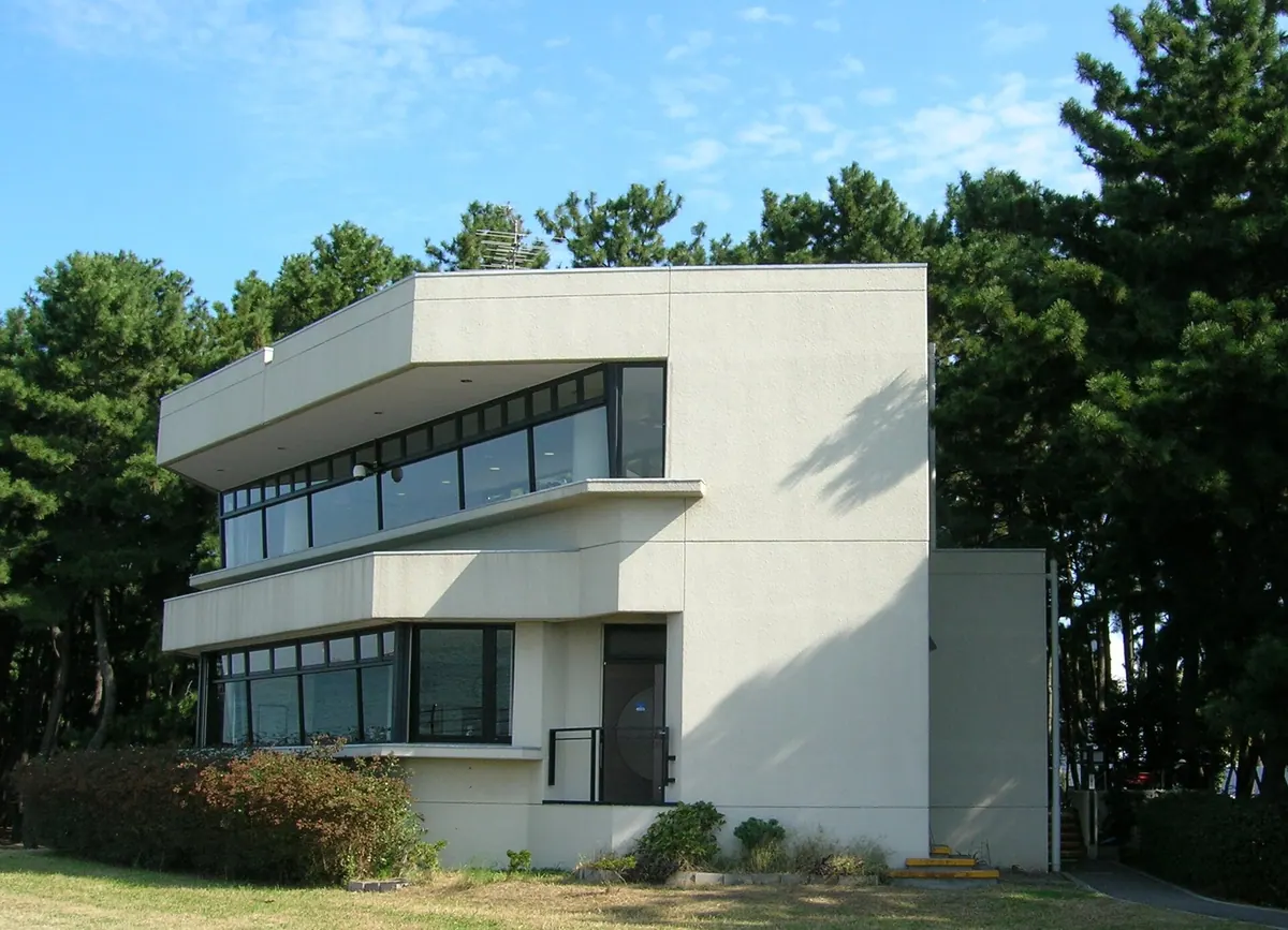Nagoya City Wild Bird Observation Centre