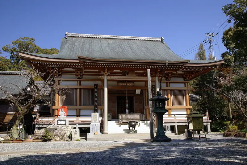 Zenraku-ji Temple