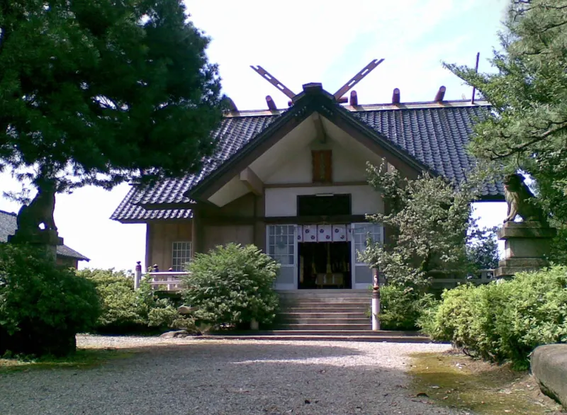 Takuhi Reshi Shrine