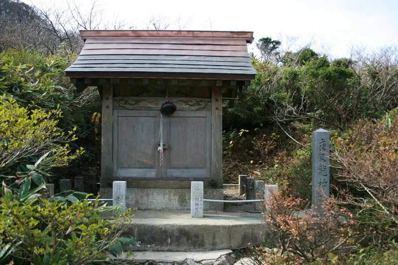 Okunomiya yasharyū Shrine