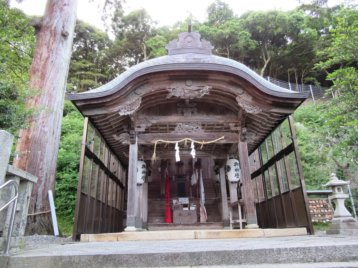 Uwase Shrine