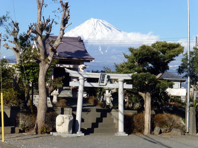 Kawanarijima Sengen Shrine