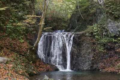 Nusakake Falls