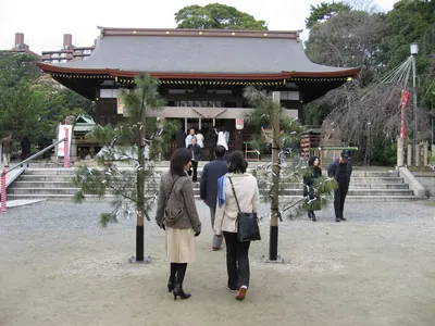 Yuzuruha Shrine