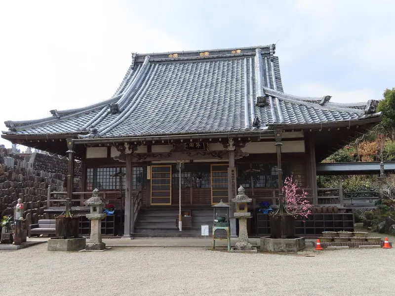 Tokuraku-ji Temple