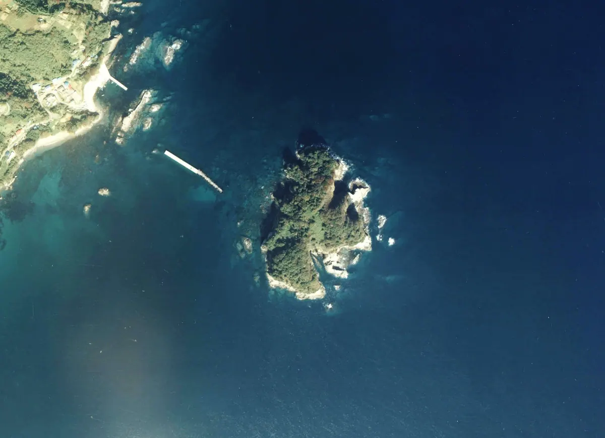 Hideshima islet