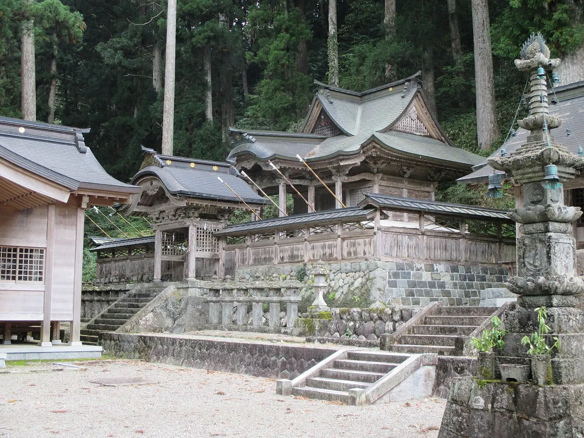 Hoshimiya Shrine (Gujo)