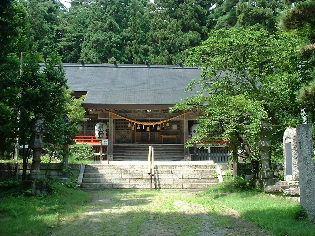 Ariakeyama Shrine