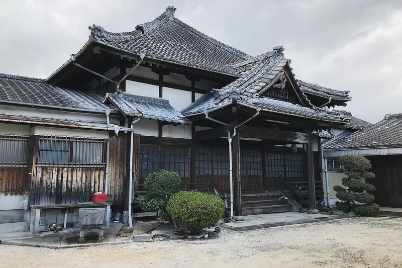 Hontsū-ji Temple