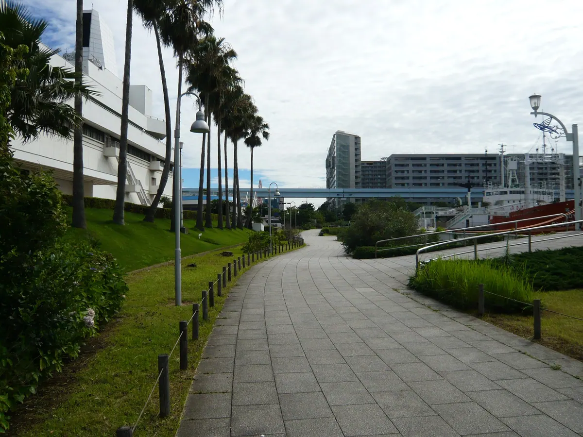 Higashi Yashio Greenway