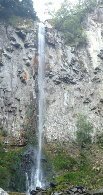 Higashishiiya Falls