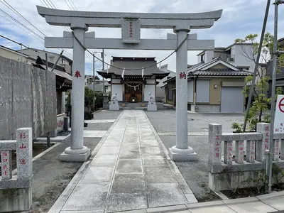 Yanagino Inari Shrine