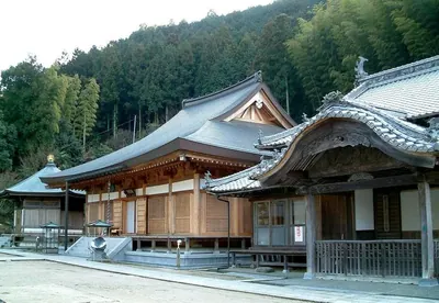 Gokuraku-ji Temple