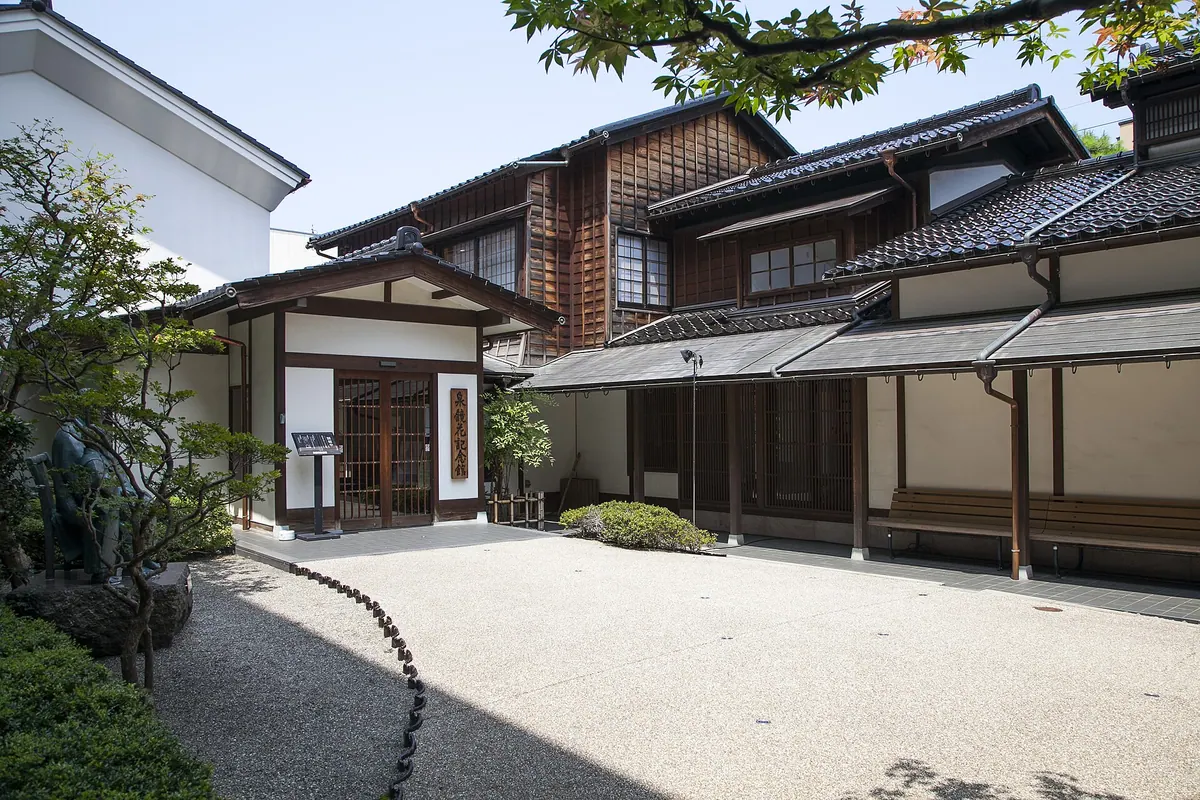 Izumi Kyōka Kinenkan Museum