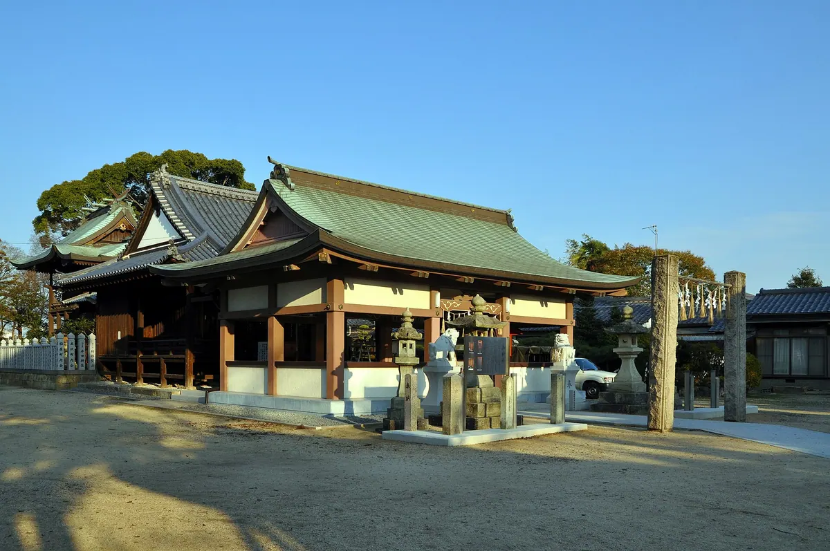 Tomari Shrine