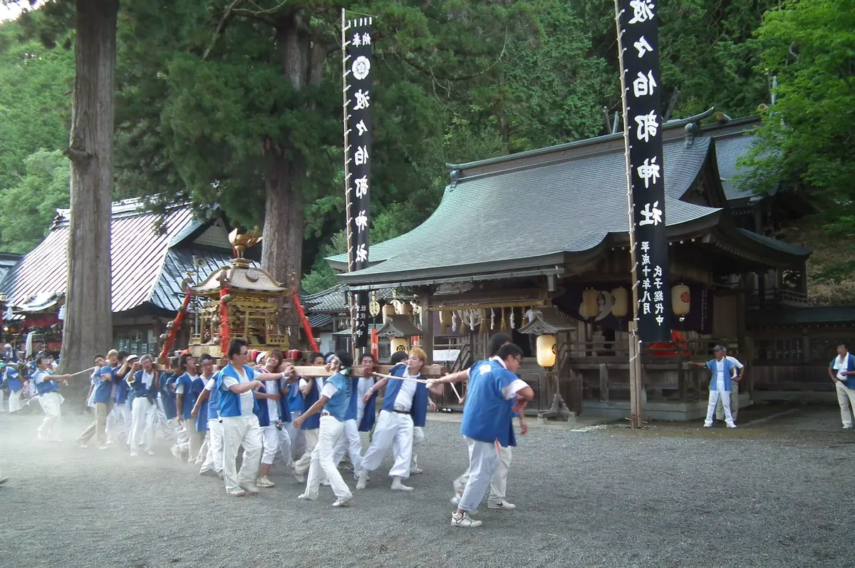 Hohokabe Shrine