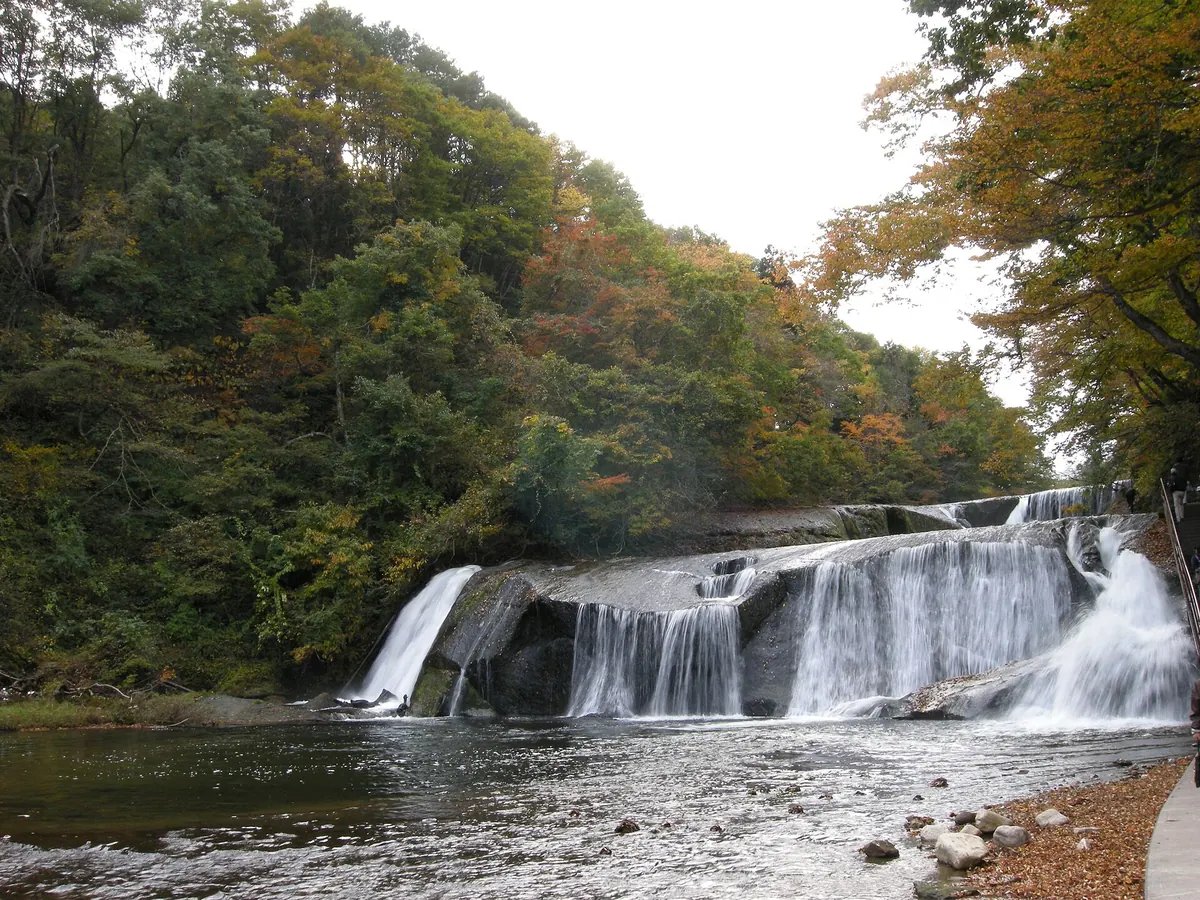 Nametsu Falls