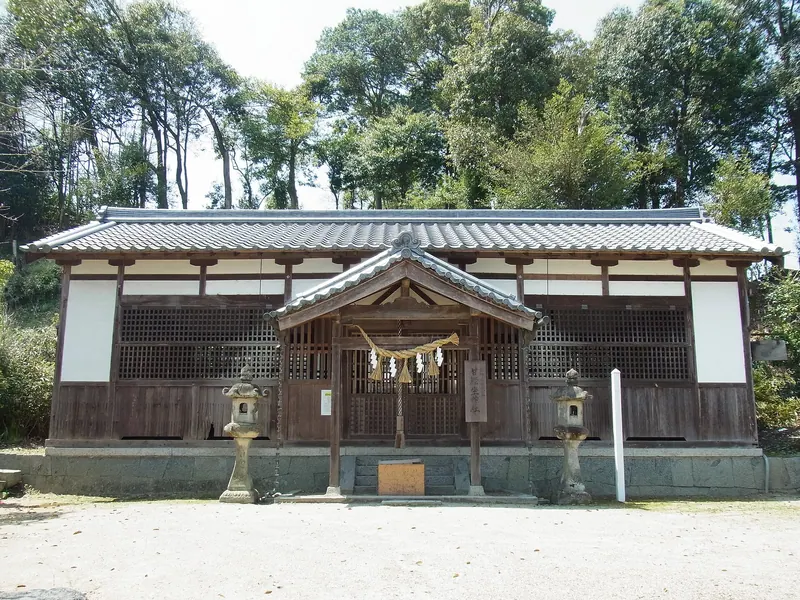 Amakashi-ni-imasu Shrine