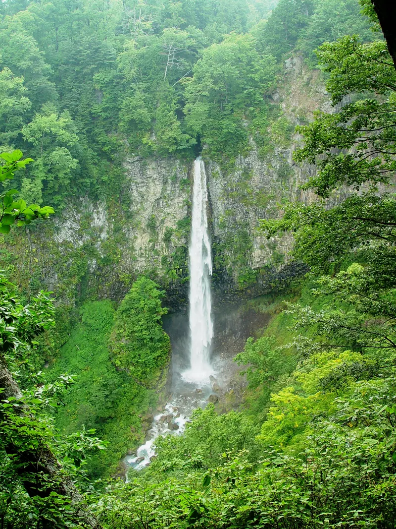 Shiramizu Falls