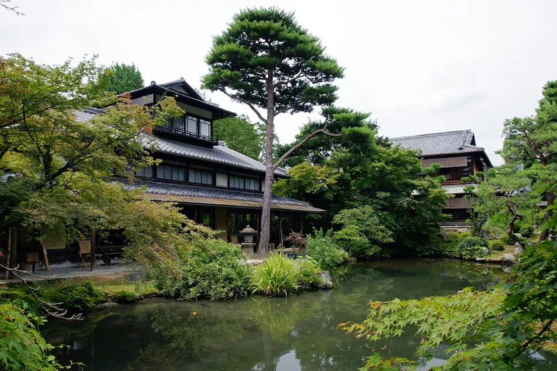 Hakusasonsō