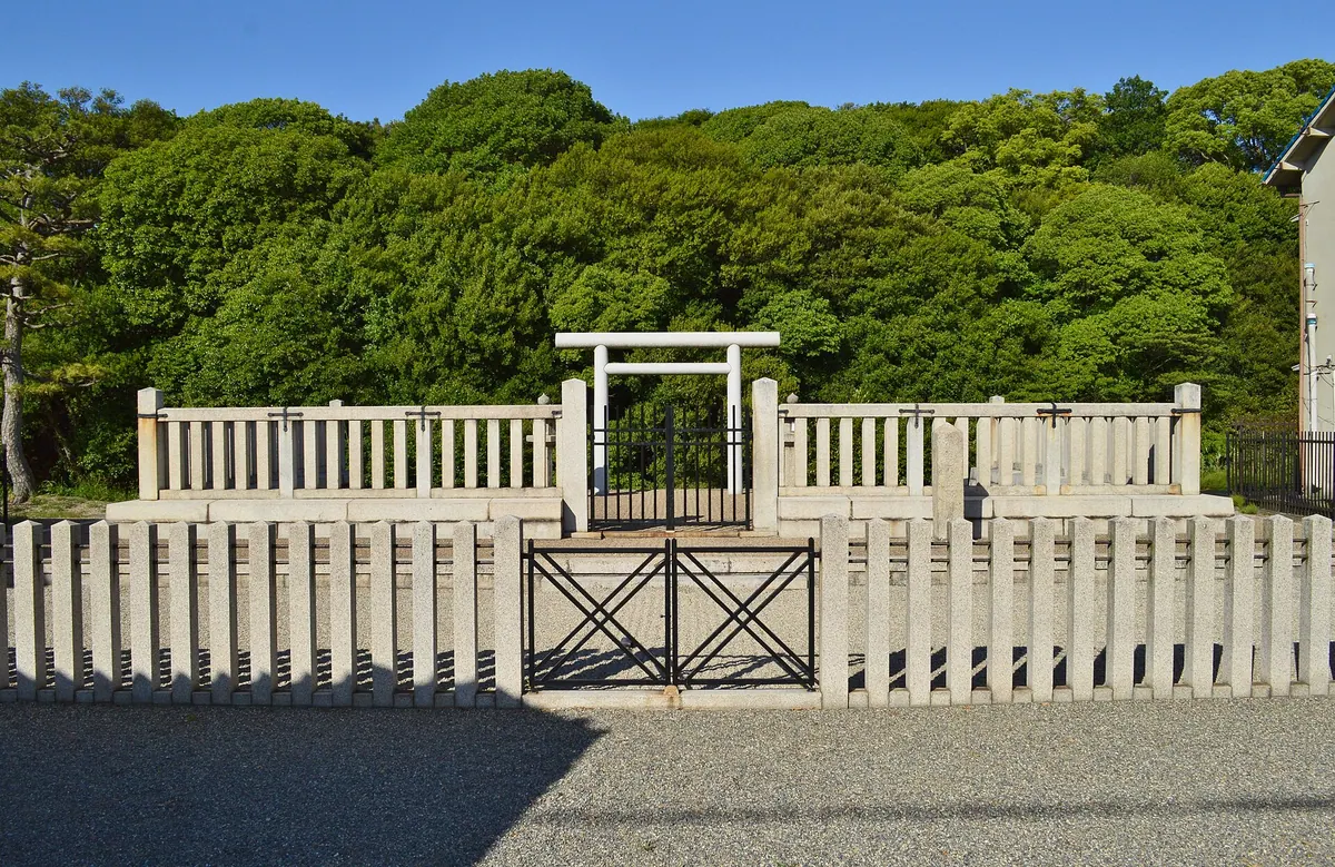Shiragayama Kofun