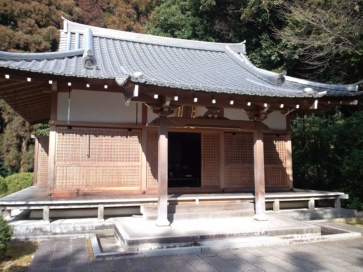 Shinnyo Sanmaya-dō