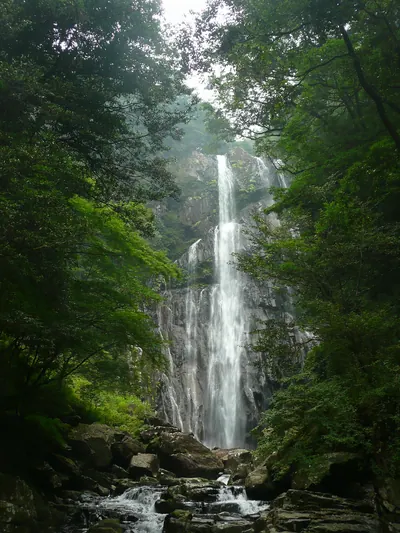 Yatogi Falls