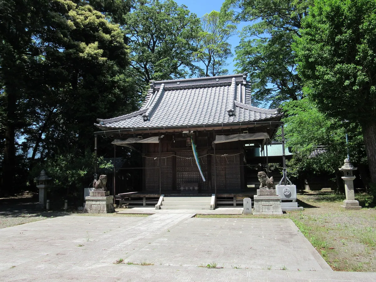 Ishitsukuri Shrine, Tamatsukuri Shrine