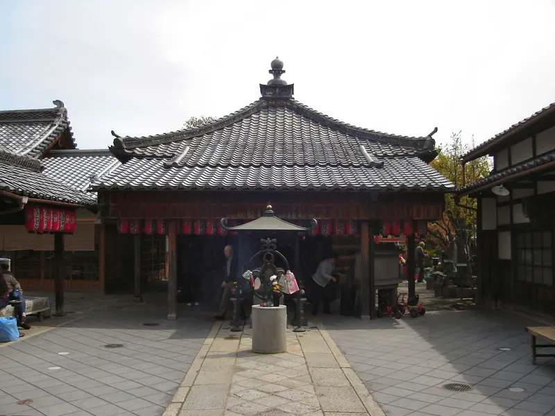 Shakuzou-ji Temple
